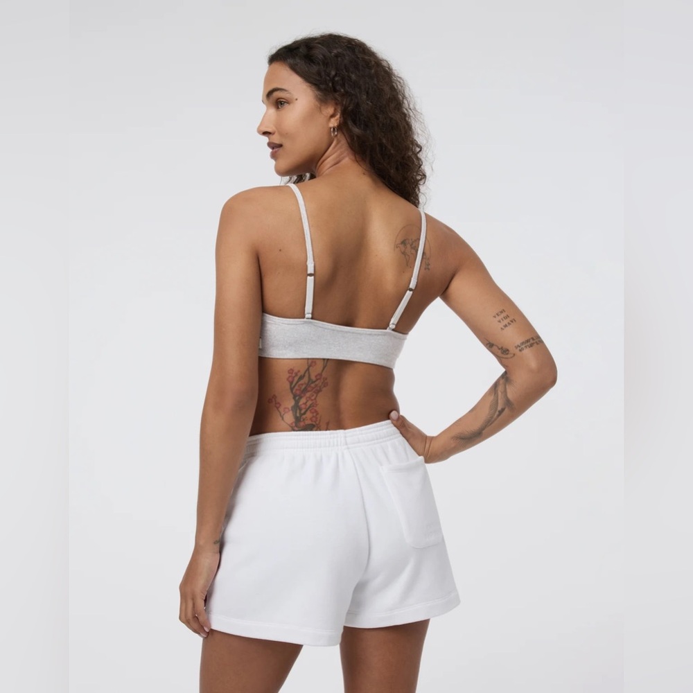 Vuori Halo Essential Bra in Pale Grey Heather - Picture 4 of 4